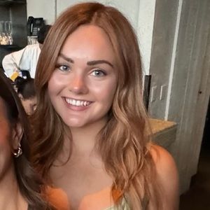 Meet your Posher, Caroline